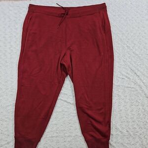 Athleta womens Size 3x Decadent Red Altitude jogger in polartec power stretch